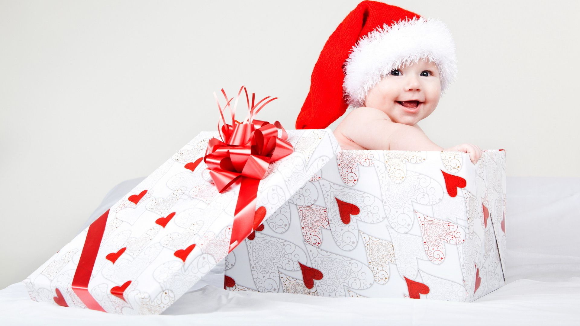 cute-baby-christmas-gift